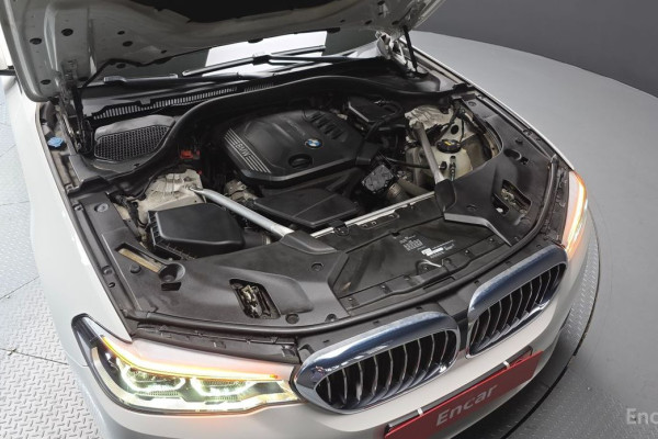 2020 BMW 5 серии с пробегом 76 676 км