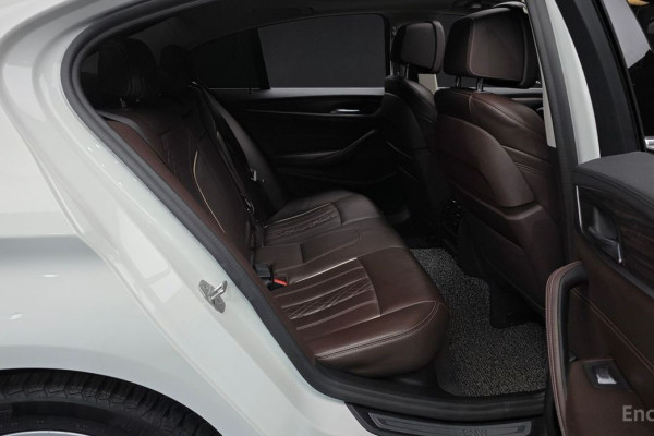 2020 BMW 5 серии с пробегом 76 676 км