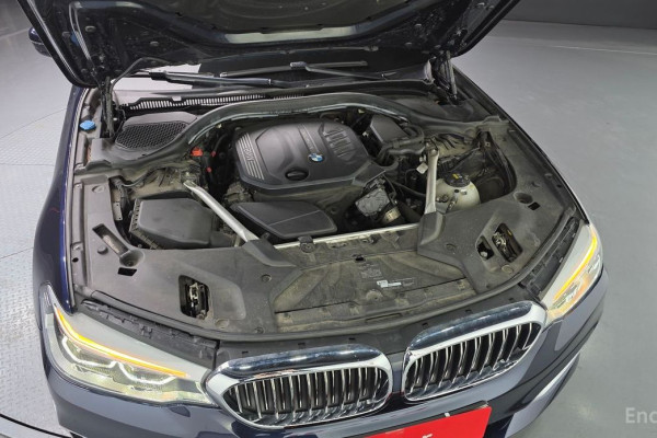 2020 BMW 5 серии с пробегом 135 827 км