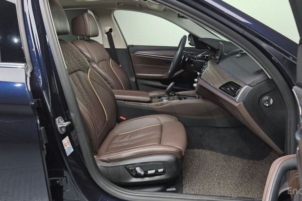 2020 BMW 5 серии с пробегом 135 827 км