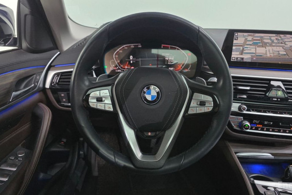 2020 BMW 5 серии с пробегом 135 827 км