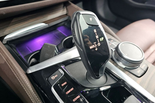 2020 BMW 5 серии с пробегом 62 991 км