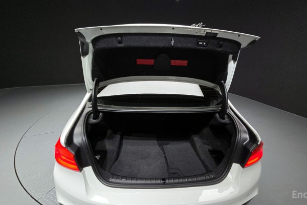 2019 BMW 5 серии с пробегом 99 440 км