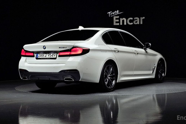 2021 BMW 5 серии с пробегом 128 493 км