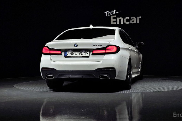 2021 BMW 5 серии с пробегом 128 493 км