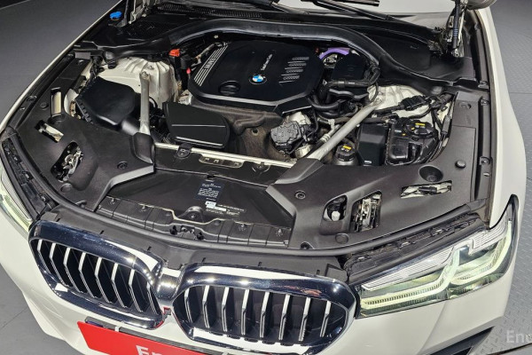 2021 BMW 5 серии с пробегом 128 493 км