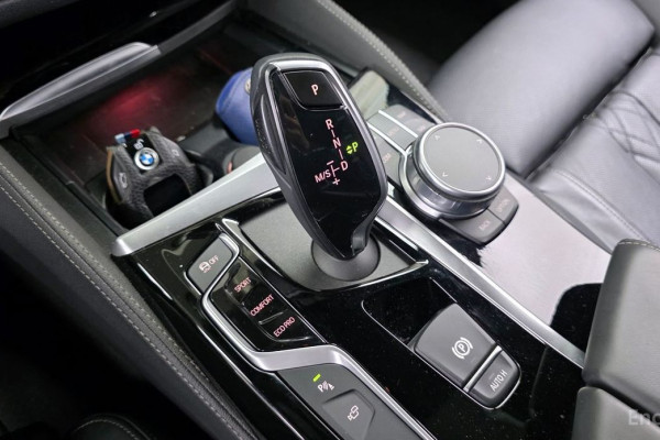 2020 BMW 5 серии с пробегом 69 322 км