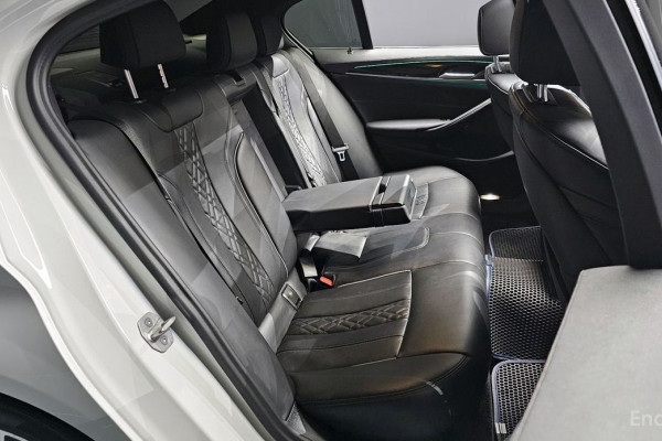 2021 BMW 5 серии с пробегом 128 493 км