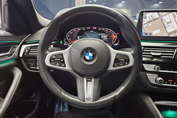 2021 BMW 5 серии с пробегом 128 493 км