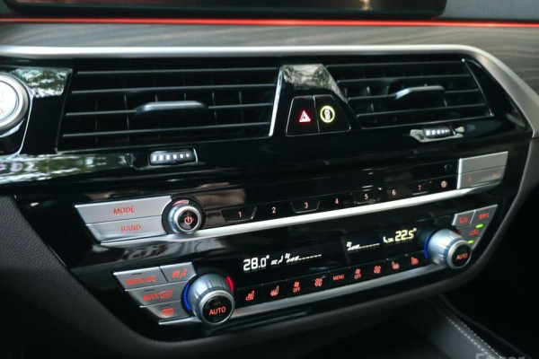 2021 BMW 5 серии с пробегом 66 090 км