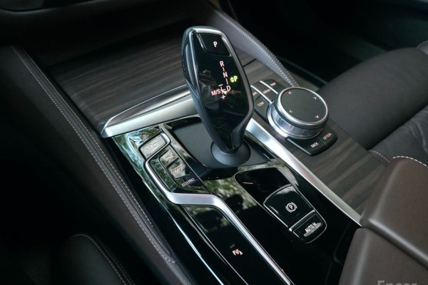 2021 BMW 5 серии с пробегом 66 090 км