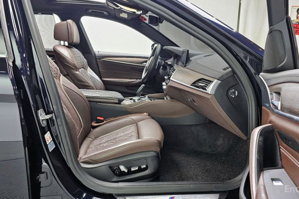 2019 BMW 5 серии с пробегом 106 547 км