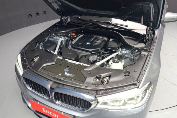 2020 BMW 5 серии с пробегом 81 675 км