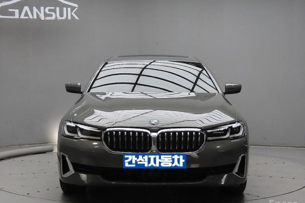 2021 BMW 5 серии с пробегом 103 758 км