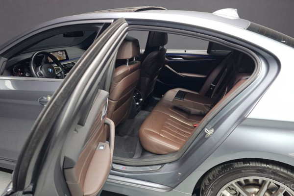 2020 BMW 5 серии с пробегом 81 675 км