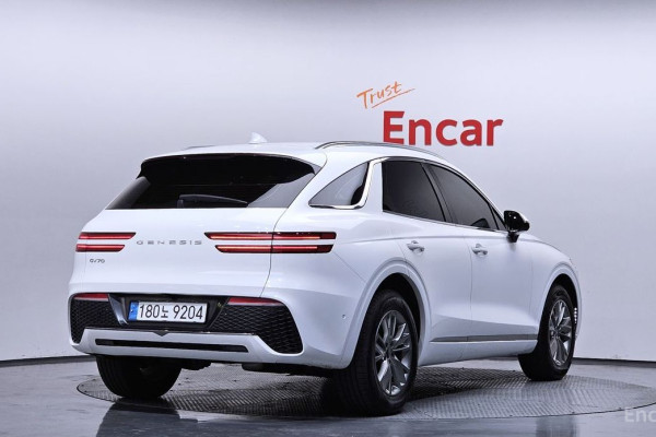 2021 Genesis GV70 с пробегом 75 688 км