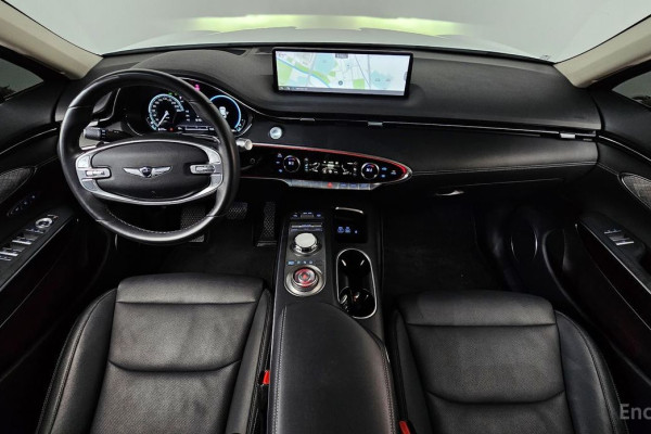 2021 Genesis GV70 с пробегом 75 688 км