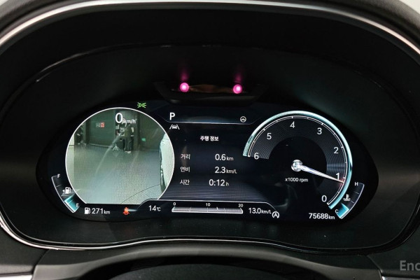 2021 Genesis GV70 с пробегом 75 688 км