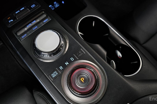 2021 Genesis GV70 с пробегом 75 688 км