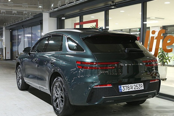 2021 Genesis GV70 с пробегом 89 225 км