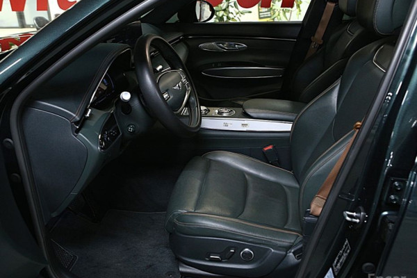 2021 Genesis GV70 с пробегом 89 225 км