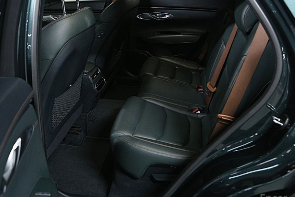 2021 Genesis GV70 с пробегом 89 225 км