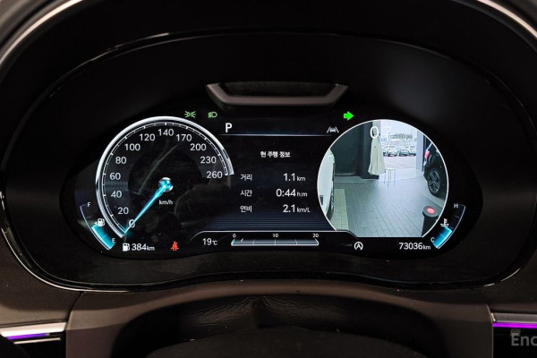 2021 Genesis GV70 с пробегом 73 036 км