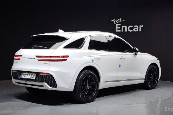 2021 Genesis GV70 с пробегом 92 825 км