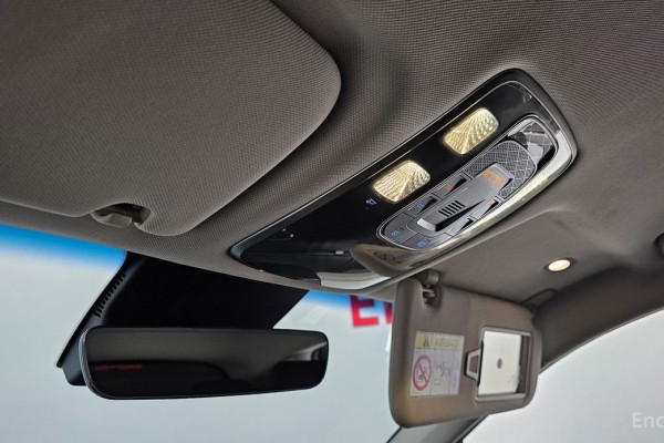 2021 Genesis GV70 с пробегом 75 688 км