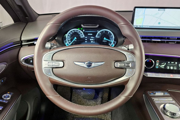 2021 Genesis GV70 с пробегом 73 036 км