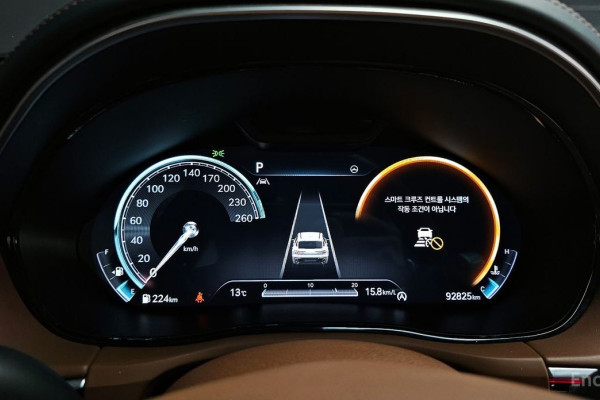 2021 Genesis GV70 с пробегом 92 825 км