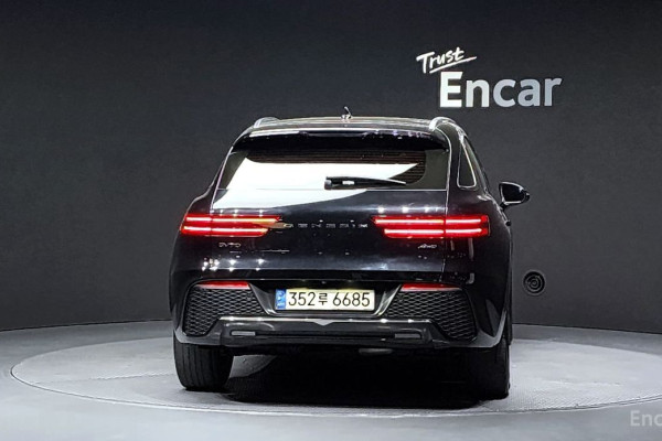 2021 Genesis GV70 с пробегом 85 587 км