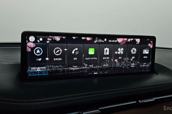 2022 Genesis GV70 с пробегом 26 445 км