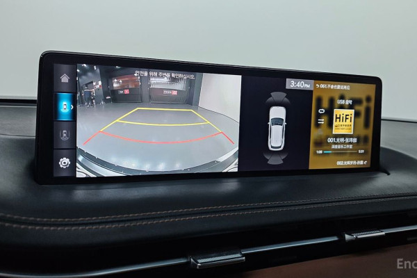 2022 Genesis GV70 с пробегом 26 445 км