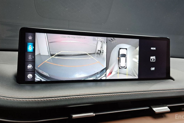 2021 Genesis GV70 с пробегом 92 825 км