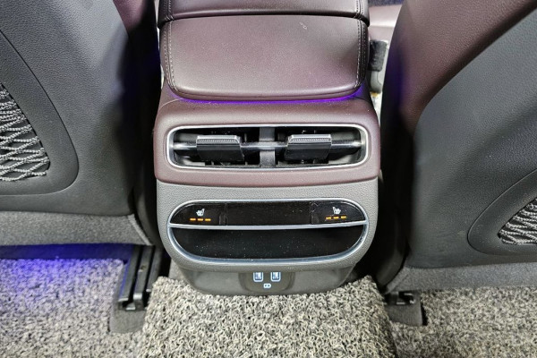 2021 Genesis GV70 с пробегом 73 036 км