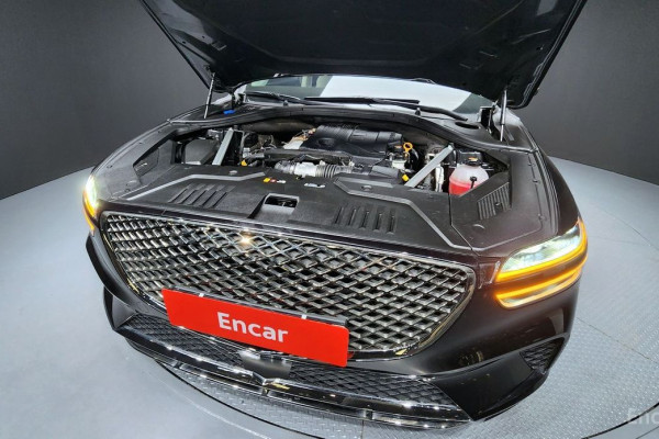 2021 Genesis GV70 с пробегом 85 587 км