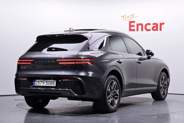 2021 Genesis GV70 с пробегом 87 896 км