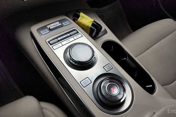 2021 Genesis GV70 с пробегом 85 587 км