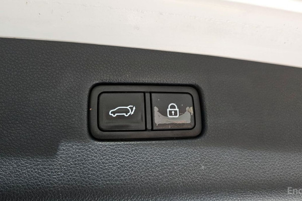 2021 Genesis GV70 с пробегом 92 825 км