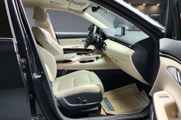 2021 Genesis GV70 с пробегом 85 587 км