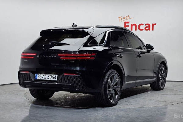 2021 Genesis GV70 с пробегом 90 867 км