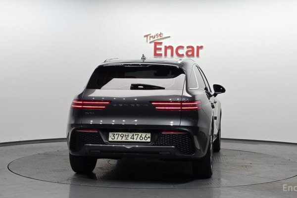 2021 Genesis GV70 с пробегом 65 123 км