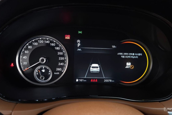 2021 Genesis GV70 с пробегом 20 078 км