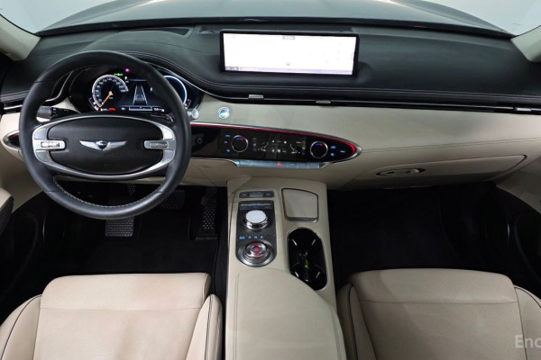 2021 Genesis GV70 с пробегом 65 123 км