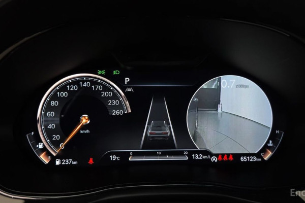 2021 Genesis GV70 с пробегом 65 123 км