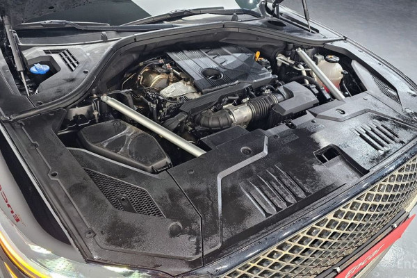 2021 Genesis GV70 с пробегом 90 867 км