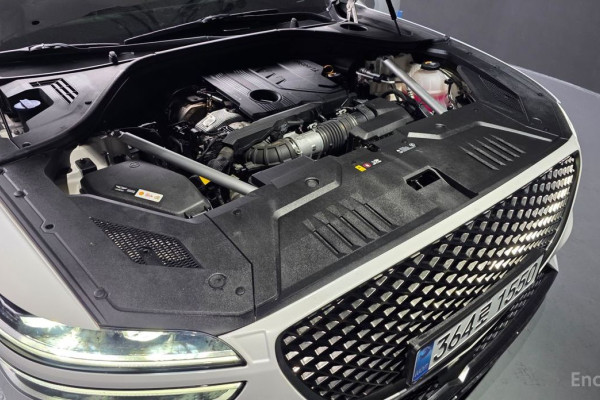 2021 Genesis GV70 с пробегом 51 600 км