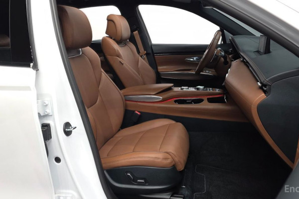 2021 Genesis GV70 с пробегом 20 078 км