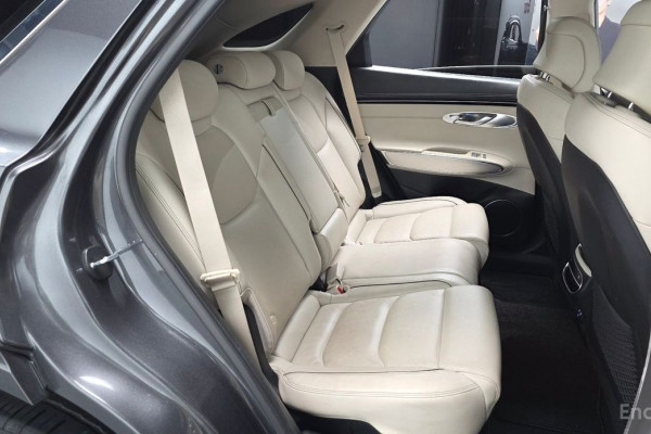 2021 Genesis GV70 с пробегом 65 123 км